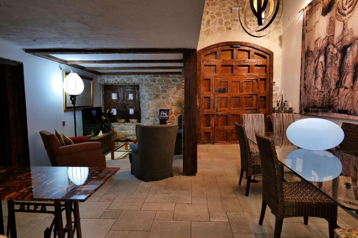 La Sinagoga Pensionat Penaranda de Duero Exteriör bild