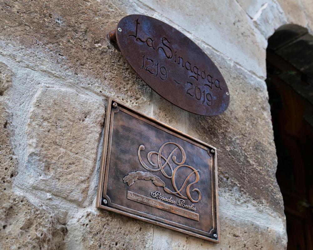 La Sinagoga Pensionat Penaranda de Duero Exteriör bild